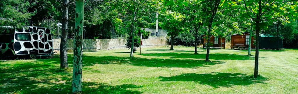 Área de autocaravanas Moto Camping Anzánigo en Anzánigo, Huesca